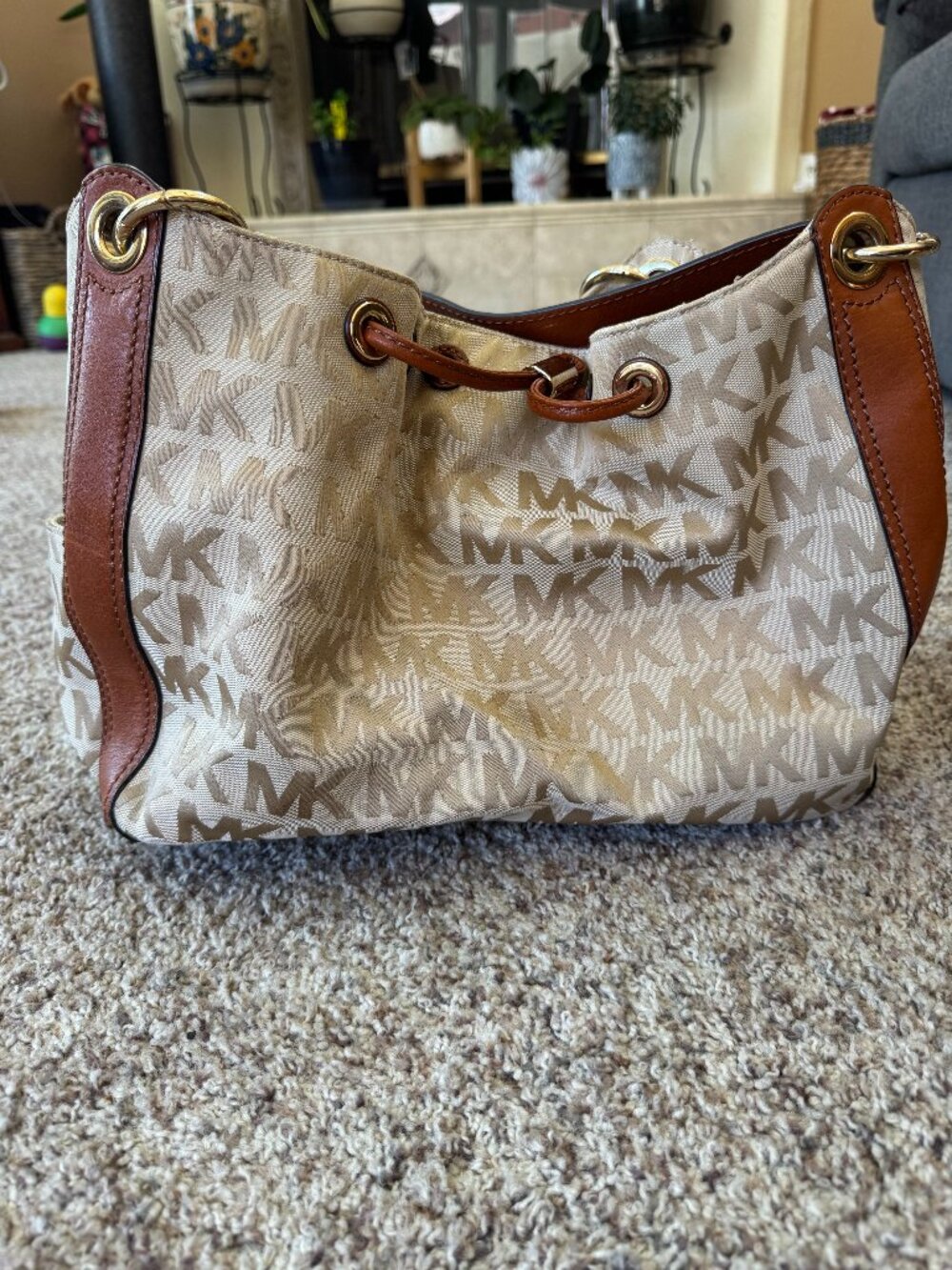 Michael Kors Ludlow Large MK Signature Jacquard Drawstring Shoulder Bag 35F3GLNL